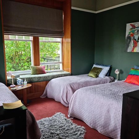 Homestay On Queen Westport Exterior photo