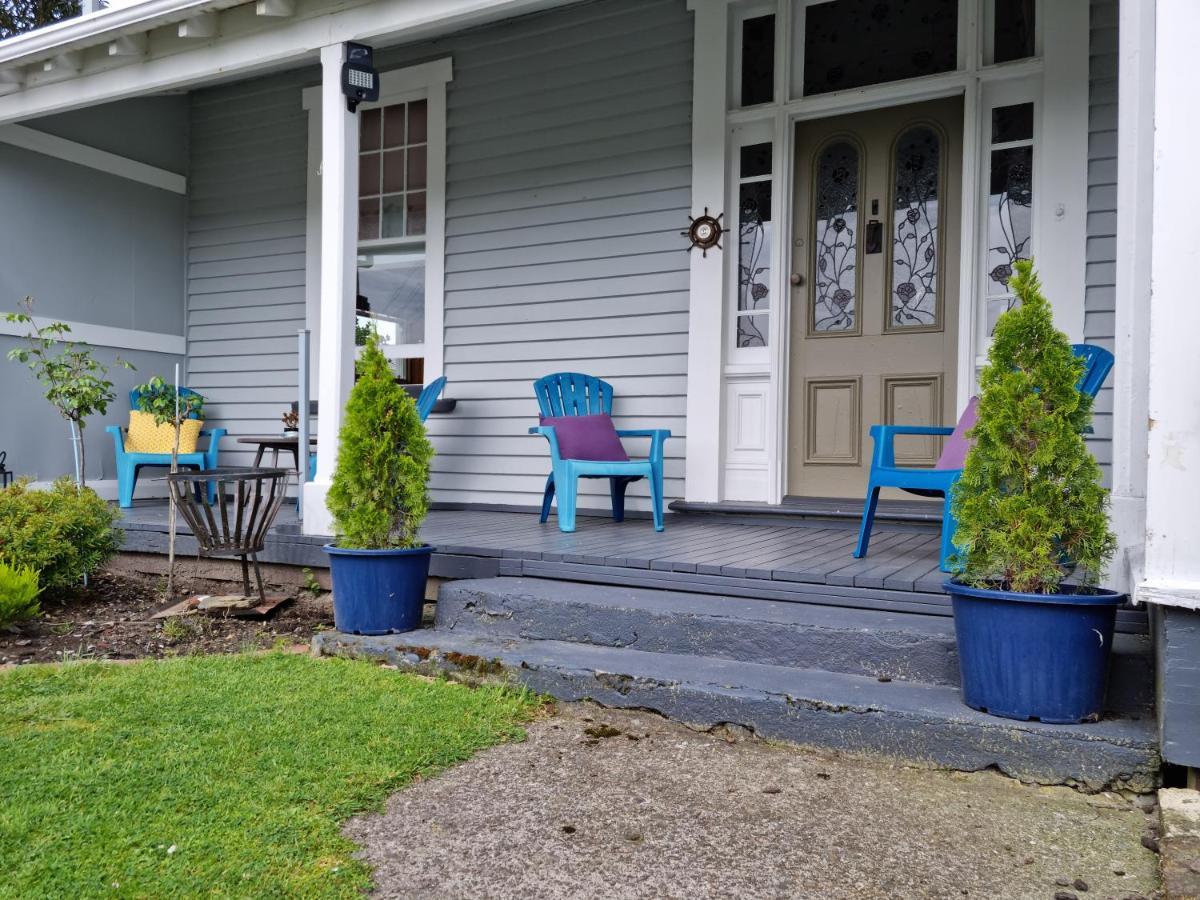 Homestay On Queen Westport Exterior photo